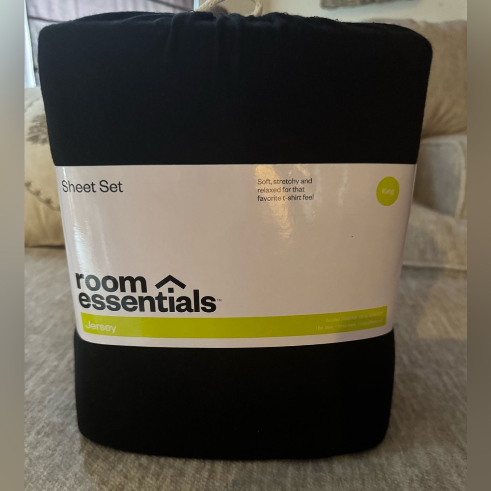 NWT Room Essentials Black Jersey Sheet Set